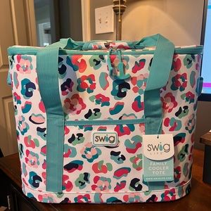 BNWT Swig Party Animal Cooler Tote
